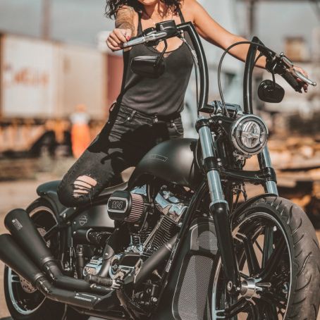 12  Denise for Harley  18. August 2020  Ben Ott  LEICA SL2