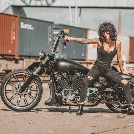 13  Denise for Harley  18. August 2020  Ben Ott  LEICA SL2