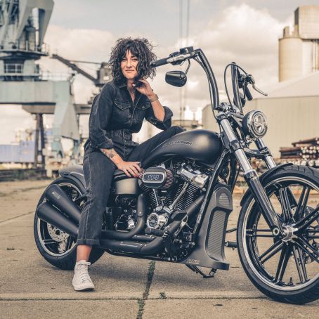32  Denise for Harley  18. August 2020  Ben Ott  LEICA SL2