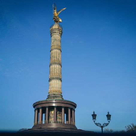 Tiana Nox Berlin by Ben Ott 4