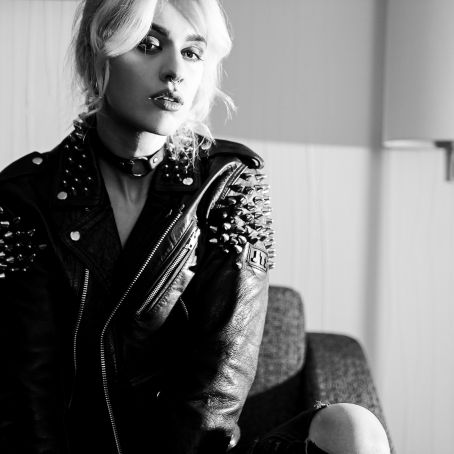 Tiana Nox Berlin by Ben Ott 72 Bearbeitet